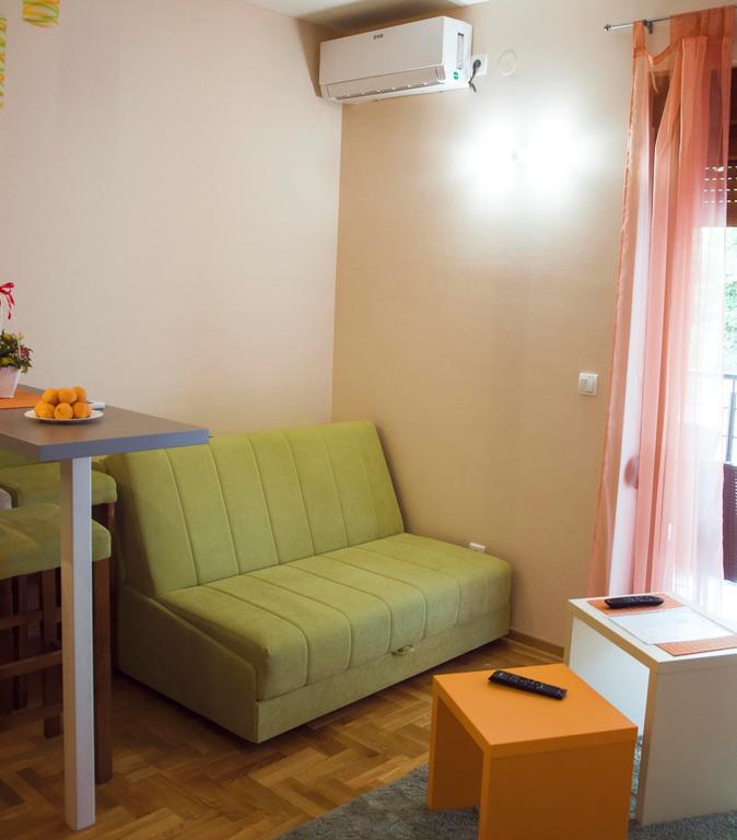 Apartman Lena Daire Vrnjačka Banja Oda fotoğraf